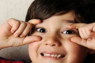 Tips Menjaga Kesehatan Mata yang Benar Menurut Pakar Kesehatan